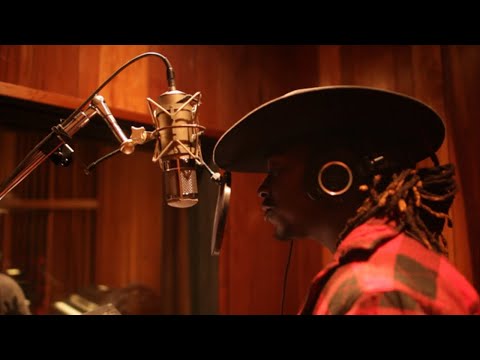 Jovin Webb &quot;I&#039;m a Drifter&quot; [Official Studio Video]