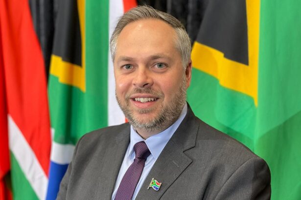 Minister of Home Affairs Leon Schreiber