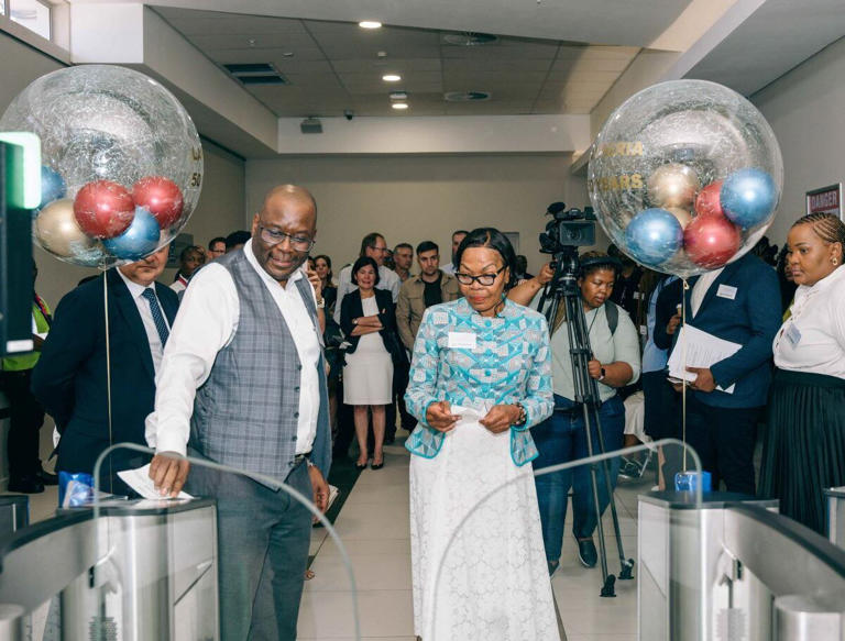 South African airport unveils Tap and Fly boarding gate system