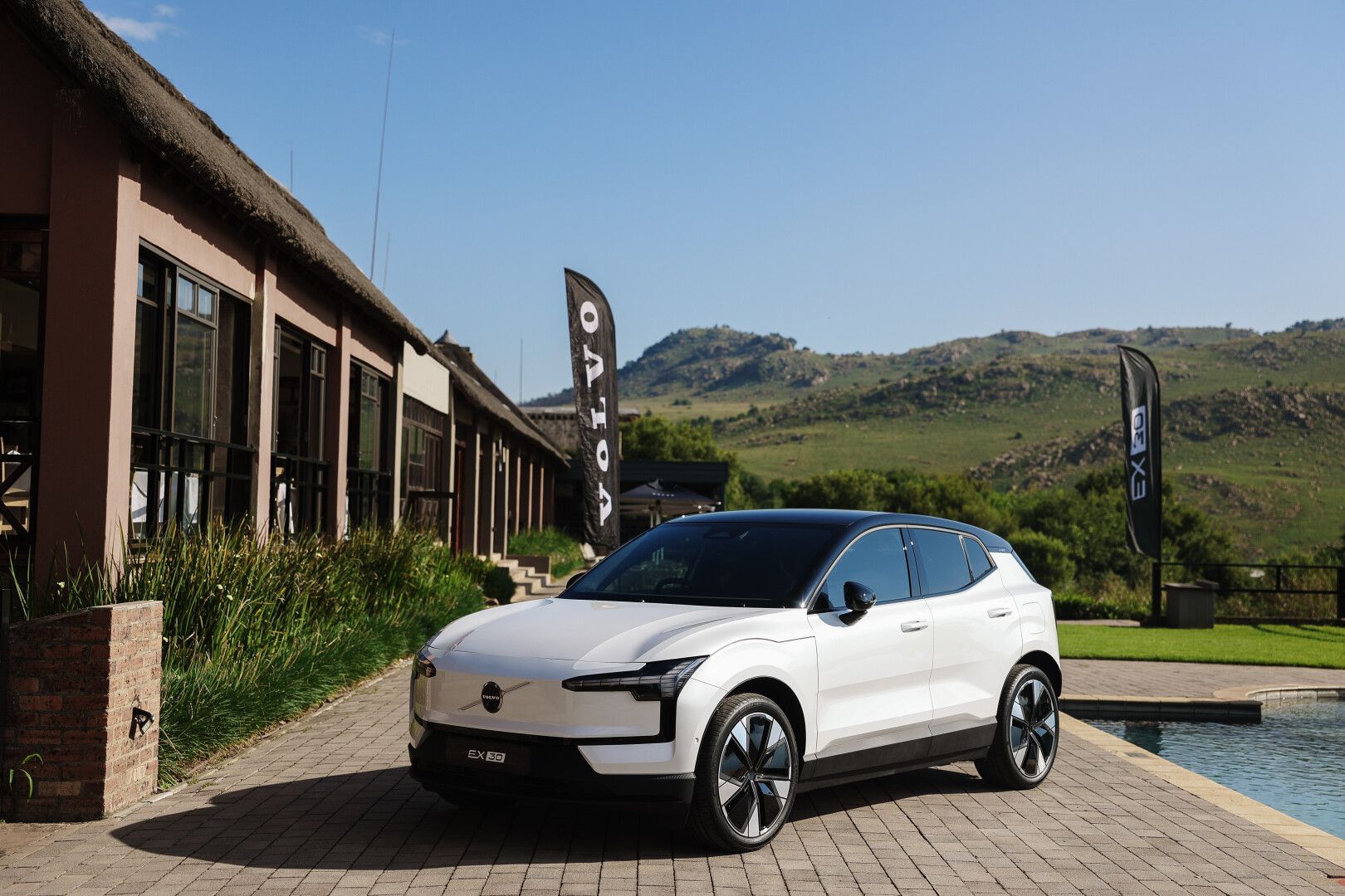 372 Volvo EX30 electric vehicles