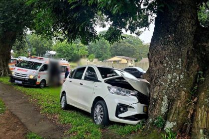 Scholar transport vehicle crashed into a tree near Sarnia Primary School in Pinetown