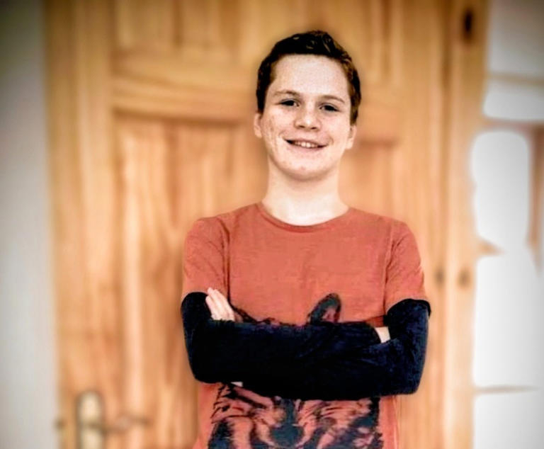 Joshua Robbins died instantly after the fall (Picture: fobakesbadly/X)