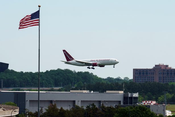 afrikaners arrive at dulles international airport to resettle in the usa as refugees