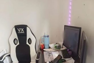 photo of his room