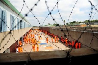 zimbabwean nationals were held in south african prisons