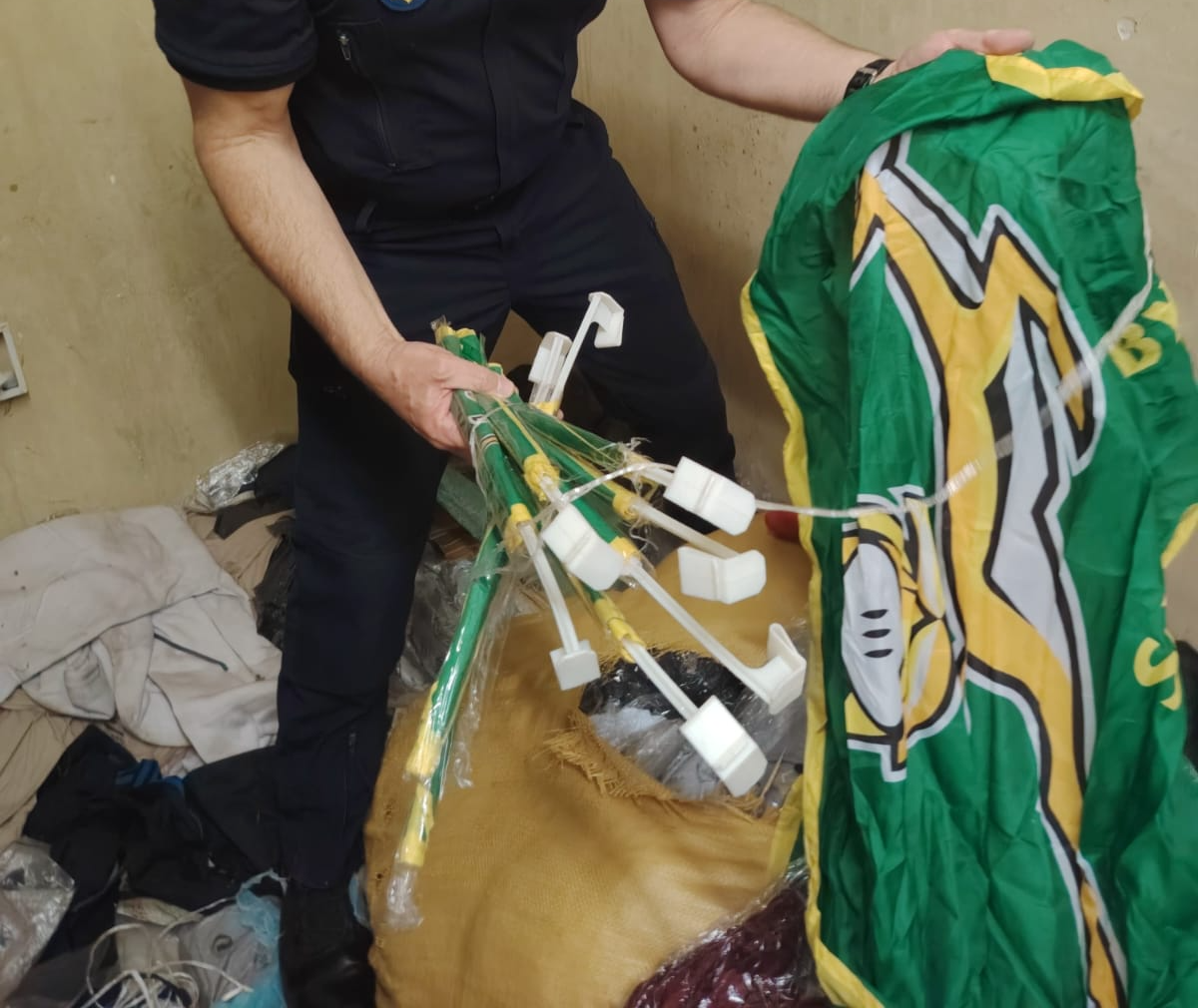 saps seizes more than 1,700 fake springboks items worth r1.5 million in johannesburg raid